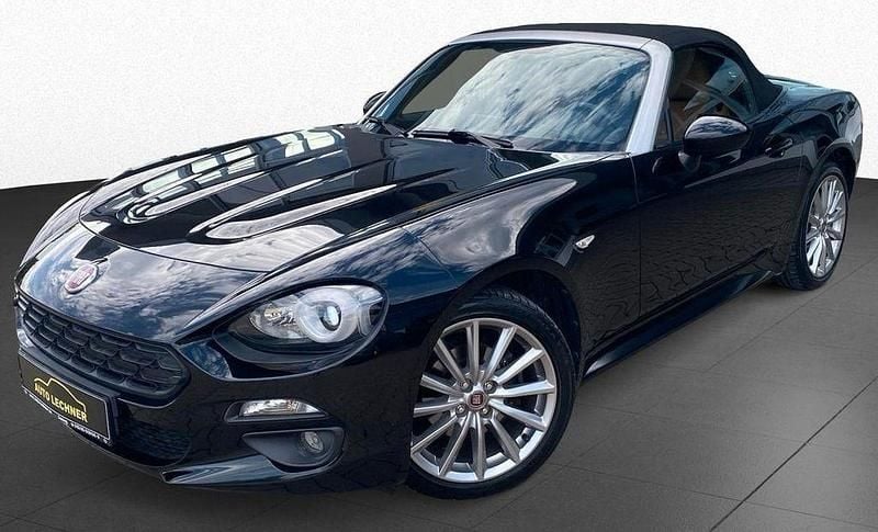 Schwarz Gebraucht 2017 Fiat 124 Spider Lusso Cabrio | 17.780 € (Fairer Preis) - Bild 1/4