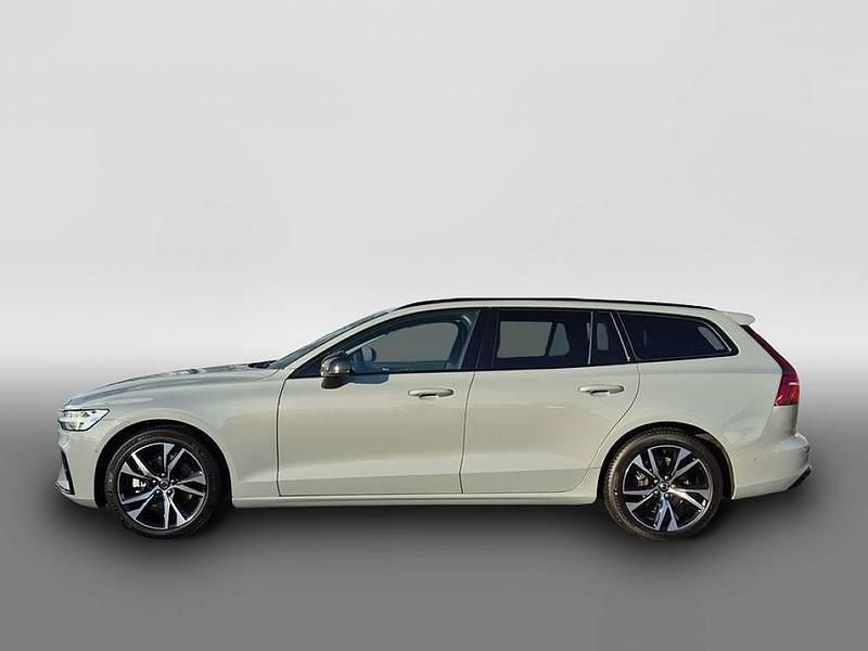 Gebraucht Volvo V60 Plus 197 PS (144 kW) 2025 Grau Kombi