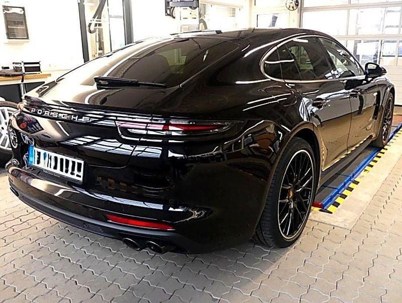 Gebraucht Porsche Panamera 4 462 PS (339 kW) 2020 Schwarz Limousine