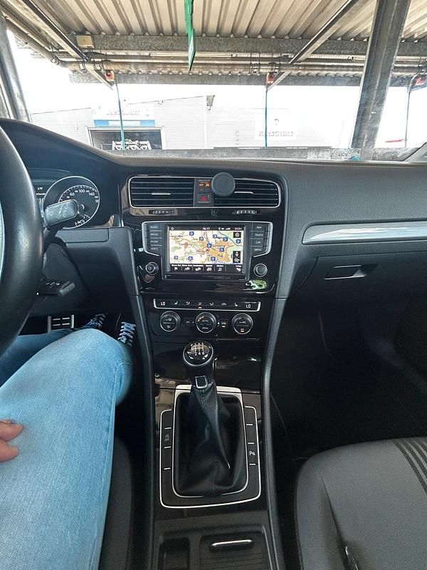 Schwarz Gebraucht 2016 VW Golf VII Allstar Limousine | 9.500 € (Fairer Preis) - Bild 1/4