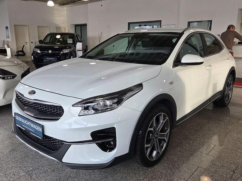 Gebraucht Kia XCeed Vision 160 PS (117 kW) 2021 Weiß SUV