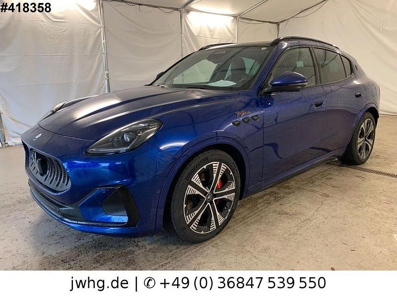 Blau Neu 2025 Maserati Grecale Folgore SUV | 84.900 € - Bild 1/4