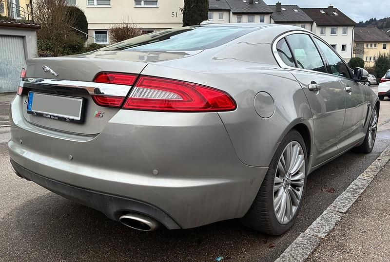 Gebraucht Jaguar XF 275 PS (202 kW) 2012 Andere farben Limousine