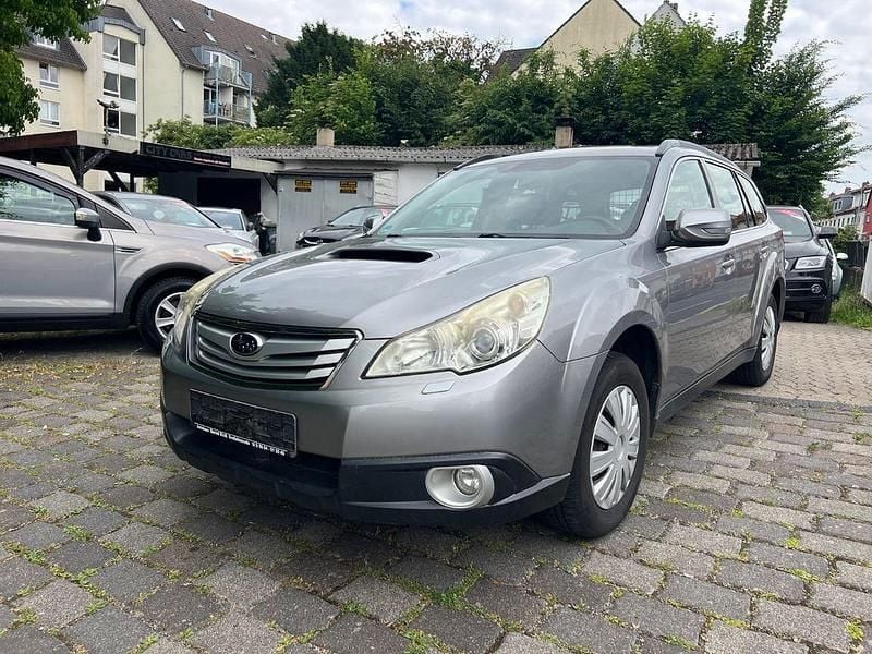 Gebraucht Subaru Outback Active 150 PS (110 kW) 2010 Silber SUV
