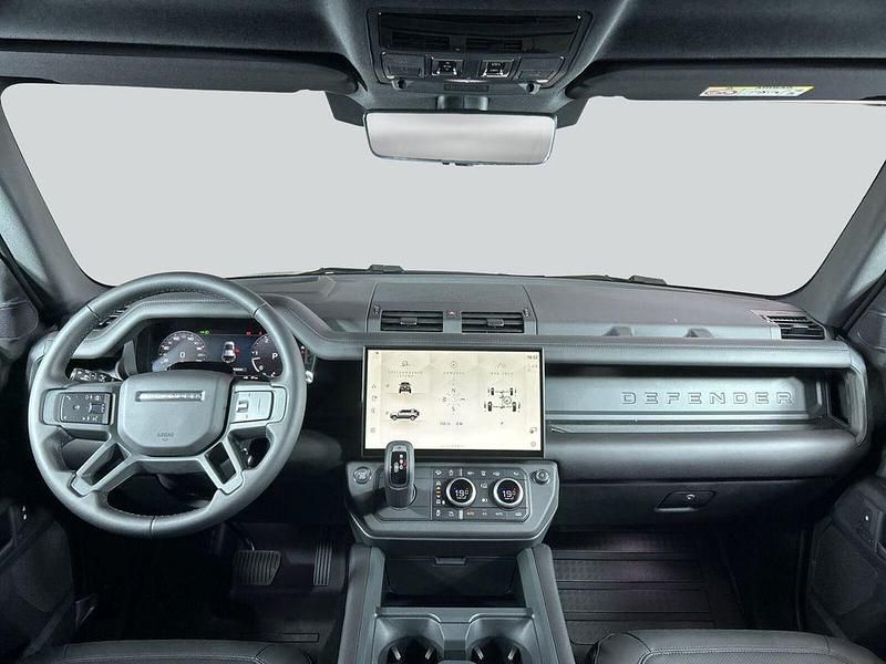 Neu Land Rover Defender HSE Dynamic 349 PS (256 kW) 2025 Gruen SUV