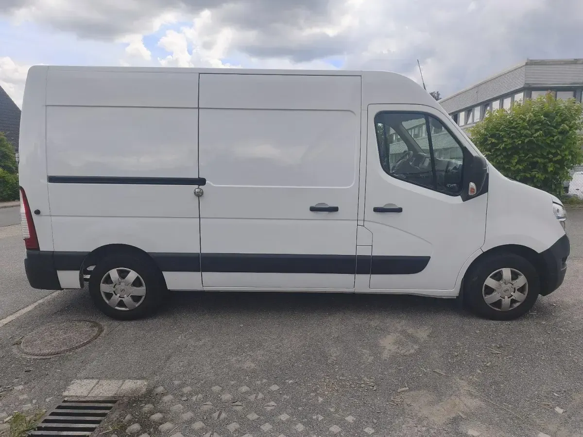 Gebraucht Nissan Interstar 150 PS (110 kW) 2022 Weiß Van