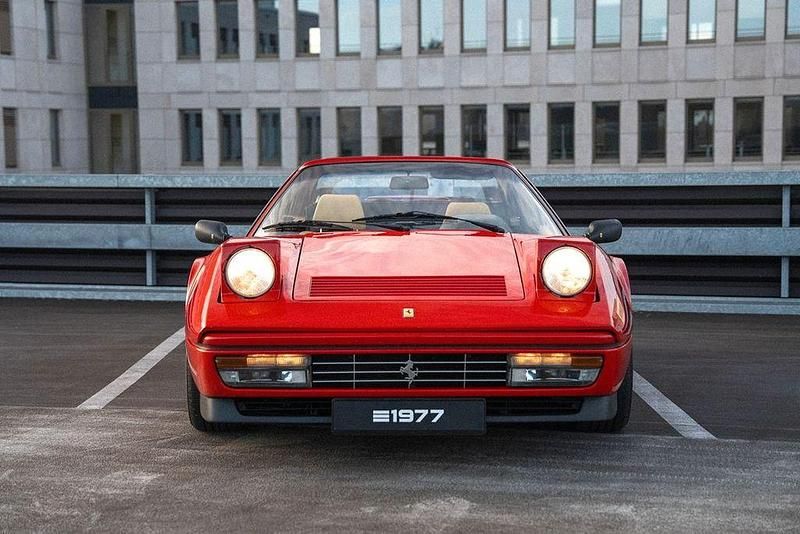 Gebraucht Ferrari 328 271 PS (199 kW) 1988 Rot Cabrio