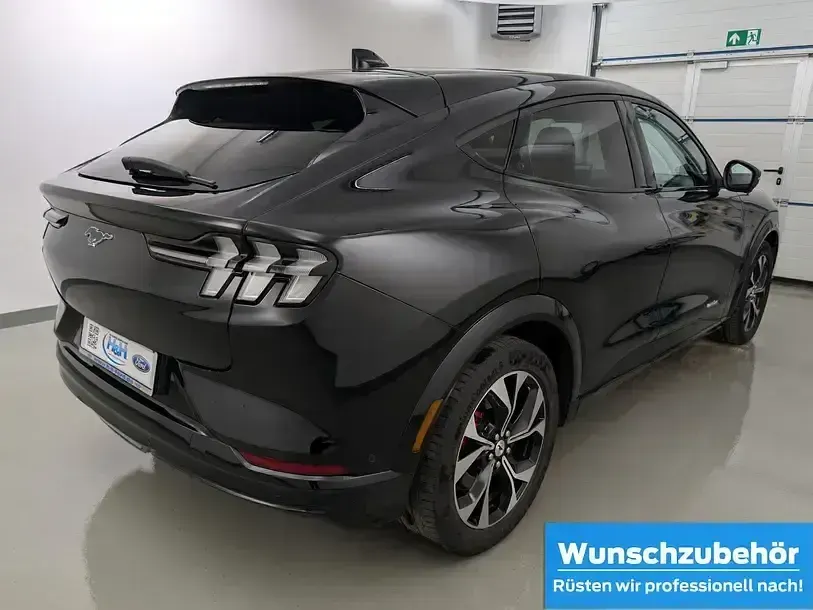 Gebraucht Ford Mustang Mach-E Premium 220 kW (300 PS) 2024 Schwarz (metallic) SUV