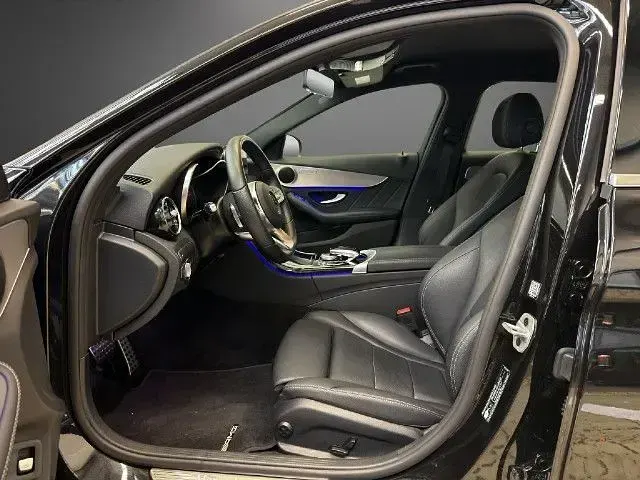 Gebraucht Mercedes C300e 320 PS (235 kW) 2021
