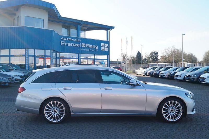 Gebraucht Mercedes E200 160 PS (117 kW) 2019 Silber Kombi