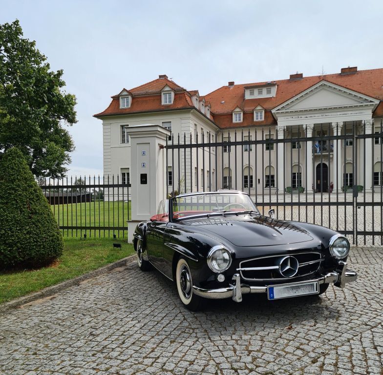 Schwarz Gebraucht 1956 Mercedes 190 Cabrio | 104.900 € - Bild 1/4