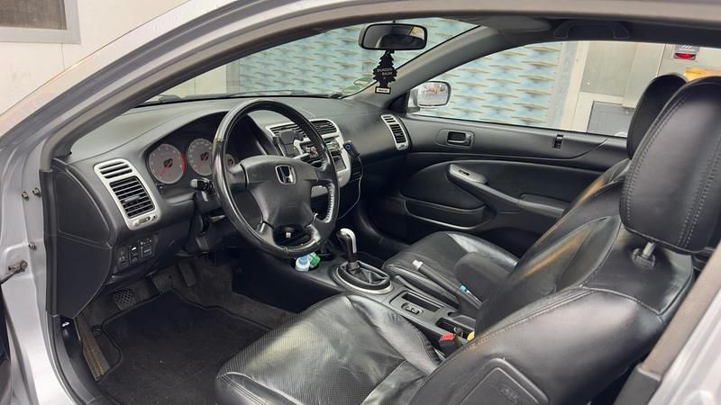 Gebraucht Honda Civic 125 PS (91 kW) 2002 Silber Coupé