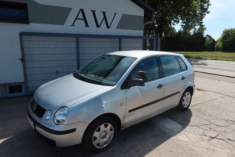 Silber Gebraucht 2002 VW Polo Kleinwagen | 440 € (Superpreis) - Bild 1/4
