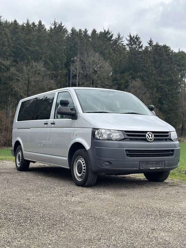 Grau Gebraucht 2013 VW T5 Edition Van | 16.255 € (Guter Preis) - Bild 1/4