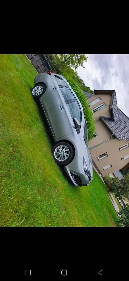Gebraucht Toyota Auris Edition-S 116 PS (85 kW) 2017 Grau Kombi