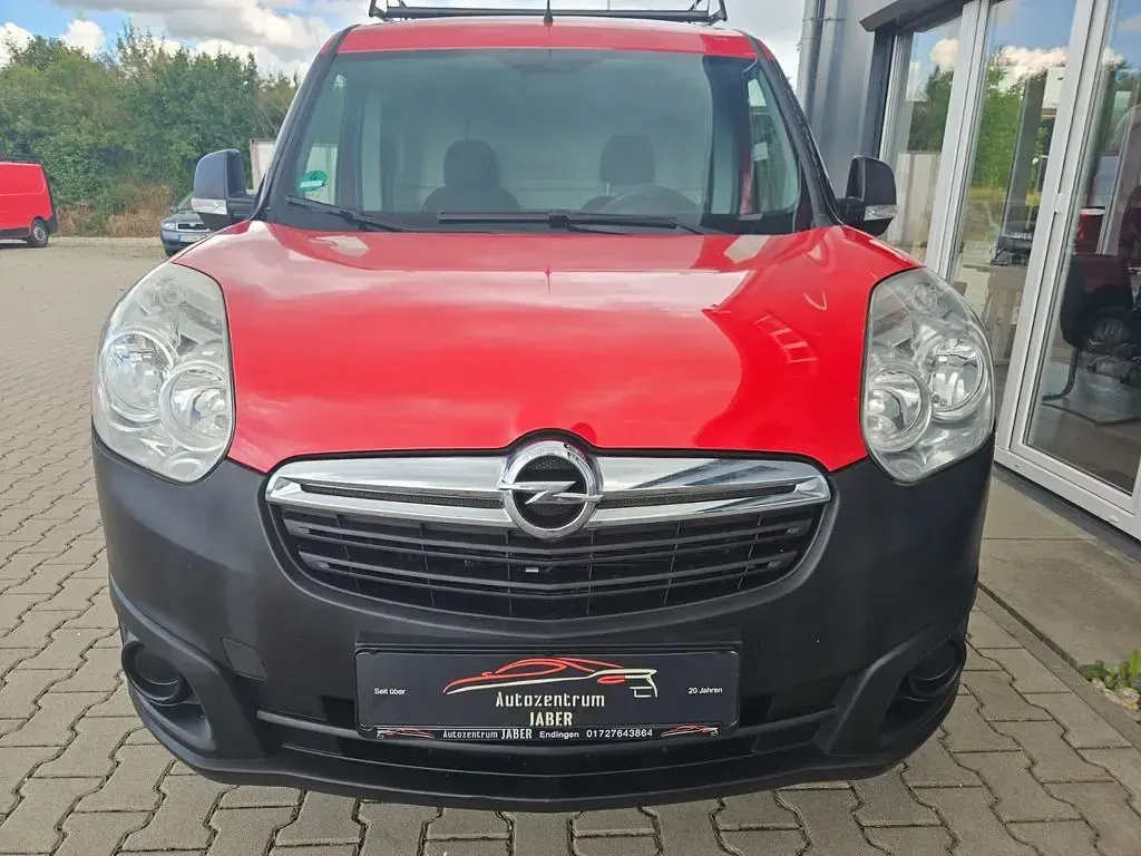 Gebraucht Opel Combo 95 PS (69 kW) 2016 Rot Van / Kleinbus