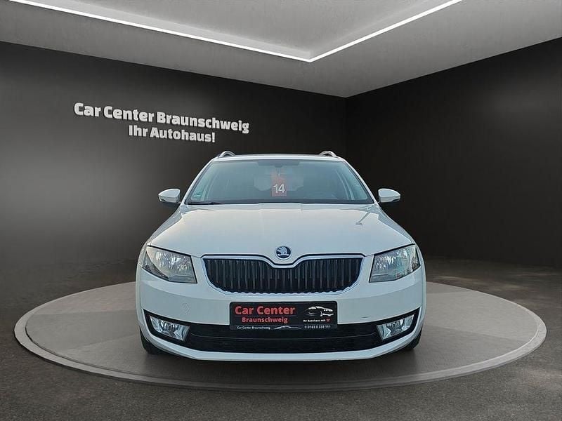 Usata Skoda Octavia Ambition 150 CV (110 kW) 2014 Bianco Station wagon