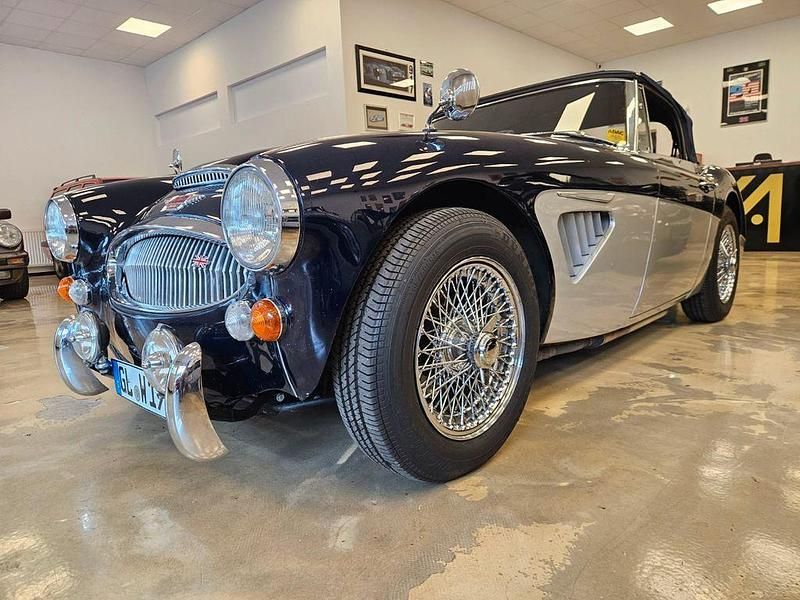 Blau Gebraucht 1967 Austin Healey 3000 MK III Cabrio | 66.000 € - Bild 1/4
