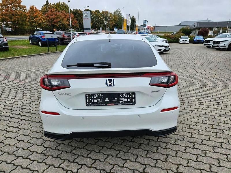 Gebraucht Honda Civic Elegance 143 PS (105 kW) 2022 Platinum white pearl Limousine