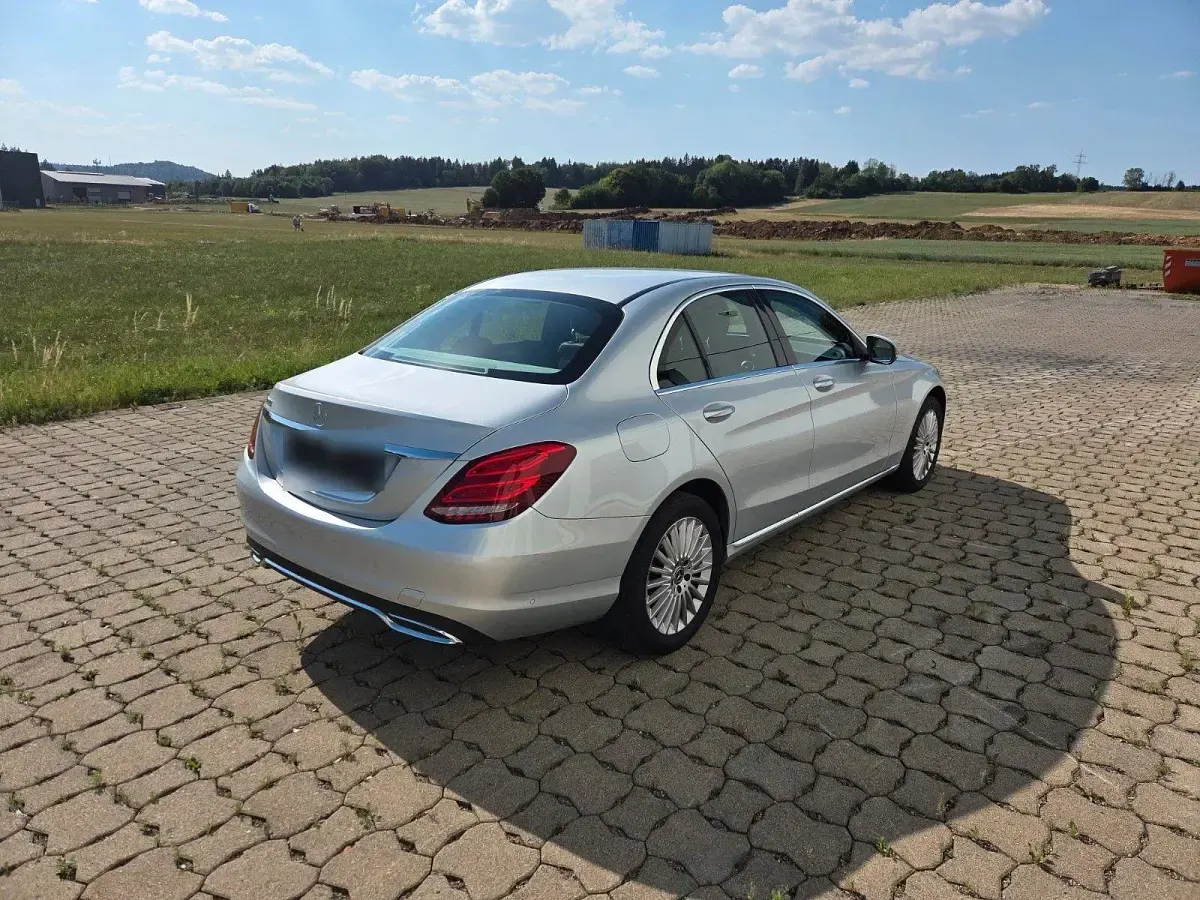 Gebraucht Mercedes C200 184 PS (135 kW) 2018 Silber Limousine