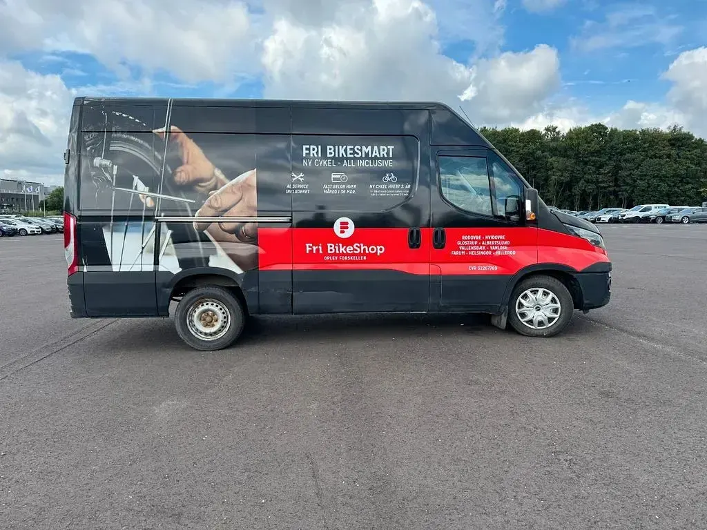 Gebraucht Iveco Daily 170 PS (125 kW) 2016 Weiß Van / Kleinbus