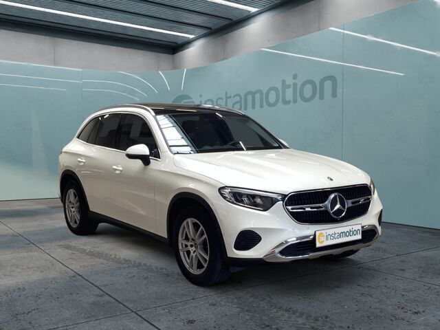 Weiß Gebraucht 2023 Mercedes GLC220 Avantgarde SUV | 52.860 € (Etwas zu teuer) - Bild 1/2