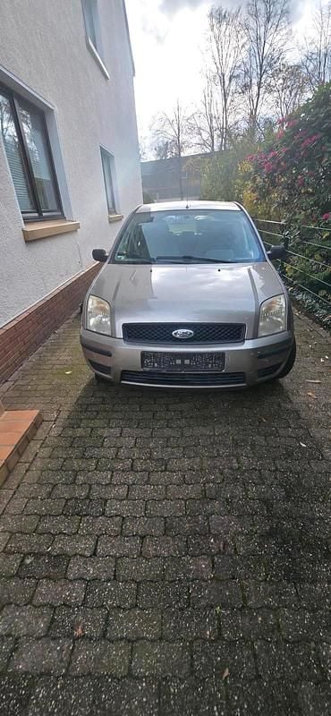 Beige Gebraucht 2003 Ford Fusion Kleinwagen | 750 € (Fairer Preis) - Bild 1/4