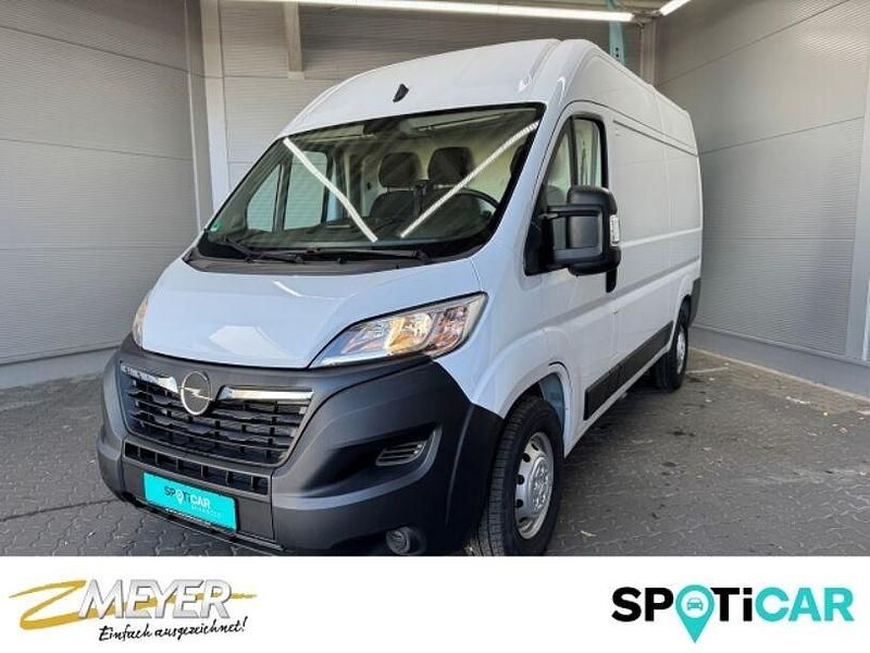 Weiß Gebraucht 2023 Opel Movano S Van | 28.890 € (Teuer) - Bild 1/4