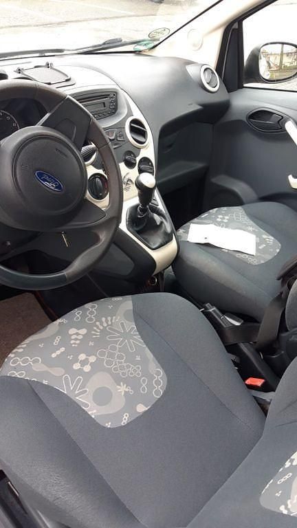 Gebraucht Ford Ka Ambiente 69 PS (50 kW) 2011 Silber Kleinwagen