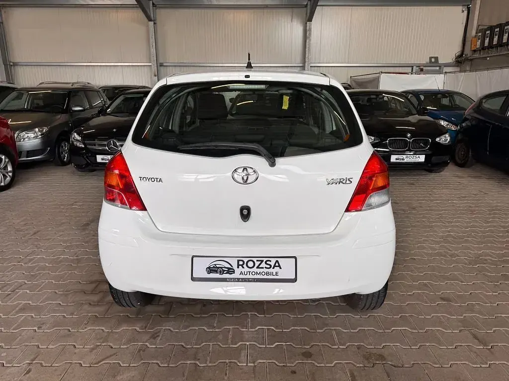Gebraucht Toyota Yaris Cool 69 PS (50 kW) 2009 Weiß Kleinwagen