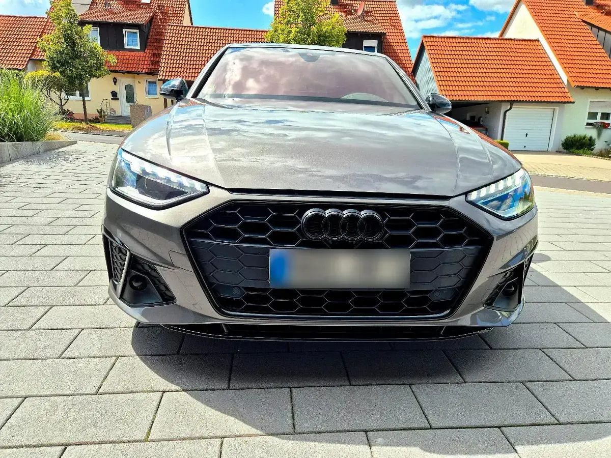 Gebraucht Audi A4 Edition .1 190 PS (139 kW) 2020 Grau Limousine