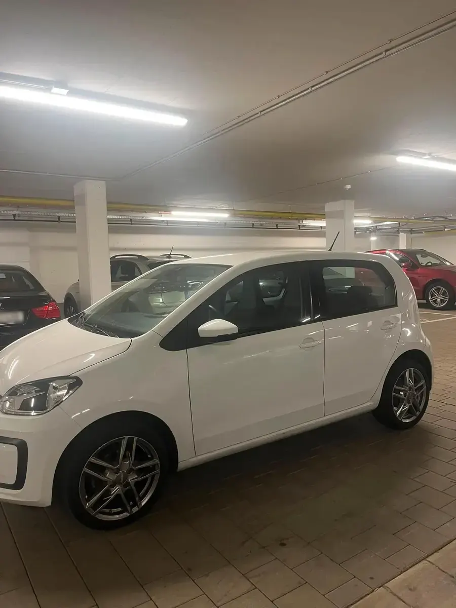 Gebraucht VW up! 65 PS (47 kW) 2021 Weiß Kleinwagen