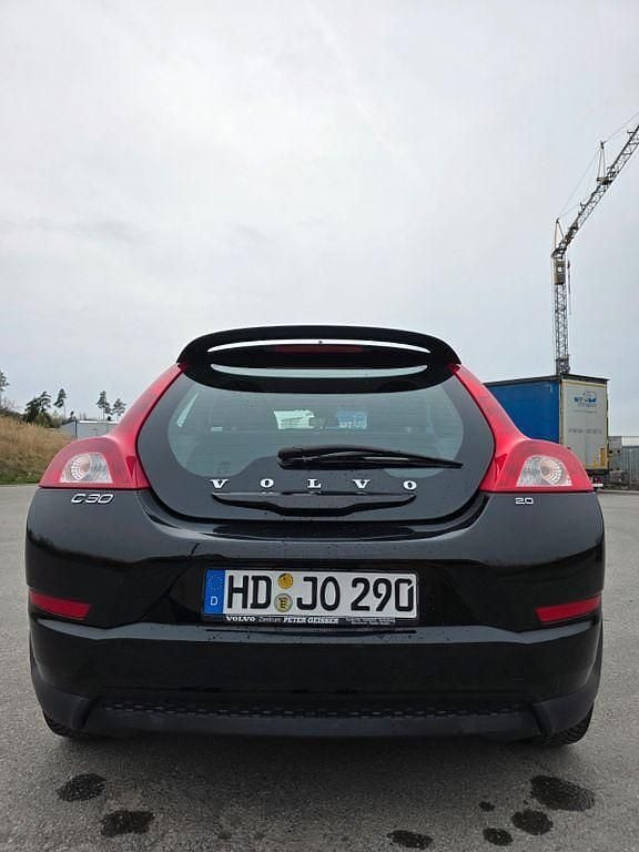 Second-hand Volvo C30 145 CP (106 kW) 2012 Negru Hatchback