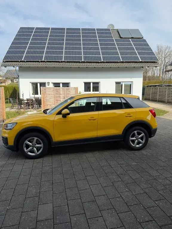 Używany Audi Q2 150 KM (110 kW) 2017 Żółty SUV