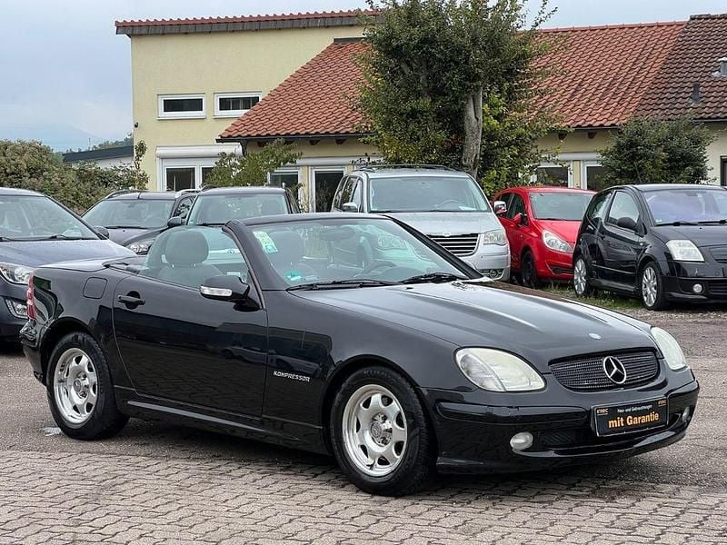 Schwarz Gebraucht 2003 Mercedes SLK200 Edition Cabrio | 4.999 € (Fairer Preis) - Bild 1/4
