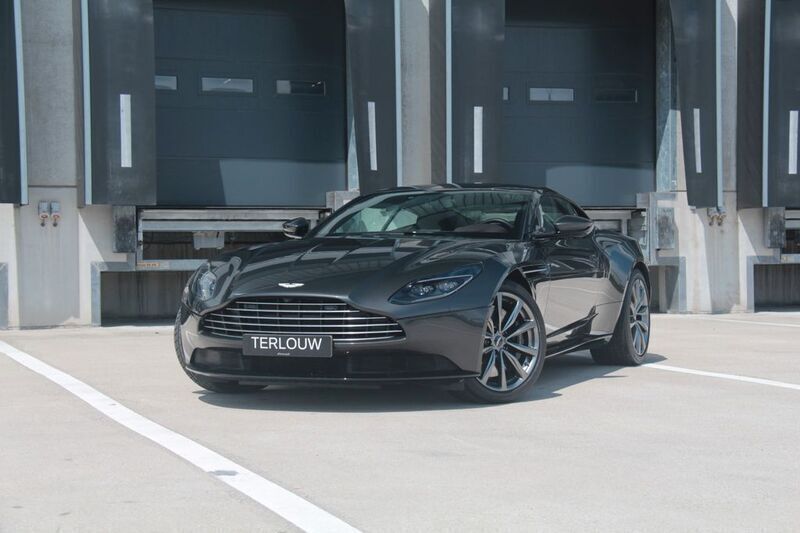 Grau Gebraucht 2020 Aston Martin DB11 | 137.500 € (Teuer) - Bild 1/4