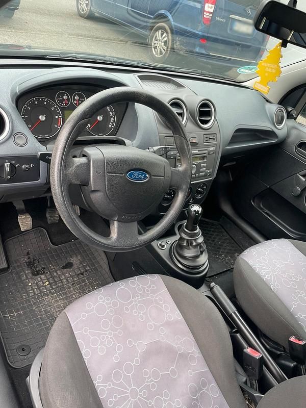 Gebraucht Ford Fiesta 65 PS (47 kW) 2006 Schwarz Kleinwagen