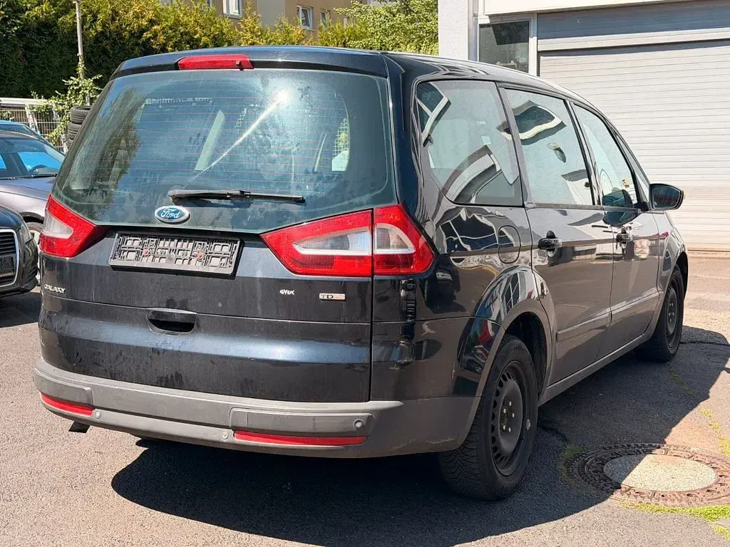Gebraucht Ford Galaxy Trend 140 PS (102 kW) 2008 Pantherschwarz metallic Van / Kleinbus