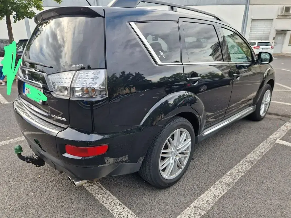 Gebraucht Mitsubishi Outlander Intense 177 PS (130 kW) 2012 Schwarz SUV