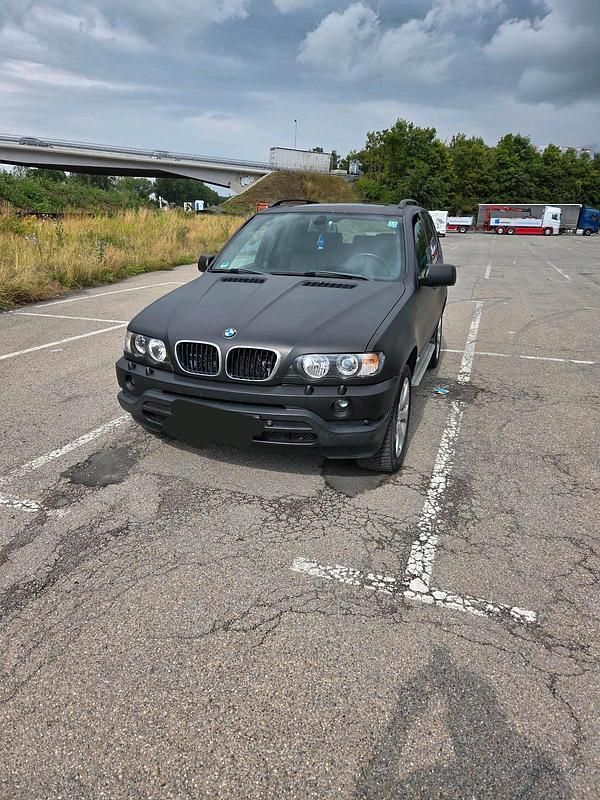 Schwarz Gebraucht 2001 BMW X5 SUV | 5.600 € (Fairer Preis) - Bild 1/4