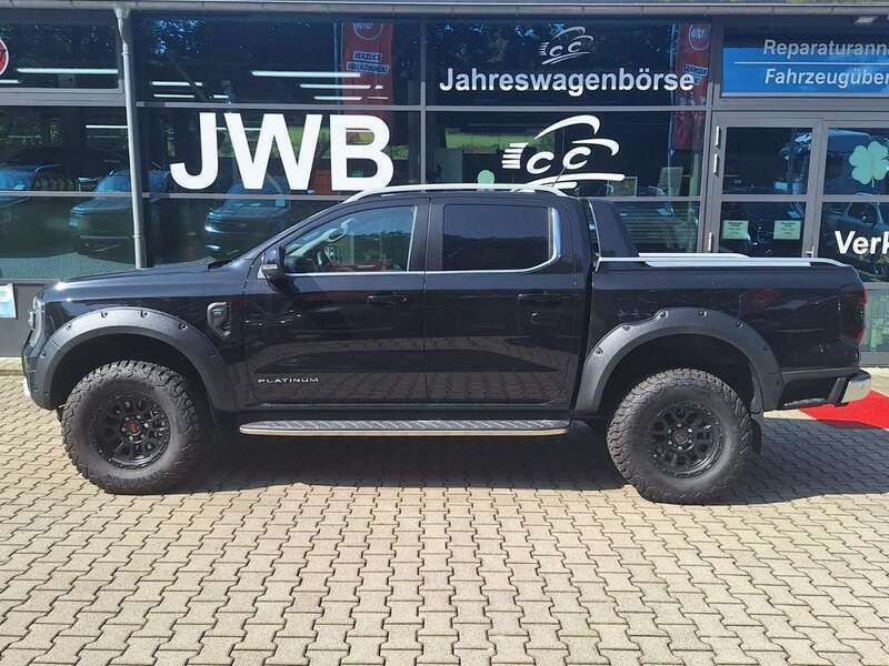 Schwarz metallic Neu 2025 Ford Ranger Platinum Abholung | 68.990 € - Bild 1/4