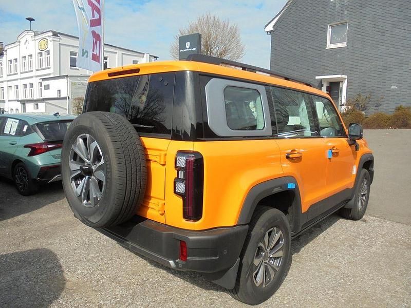 Neu Baic BJ40 234 PS (172 kW) 2026 Orange SUV