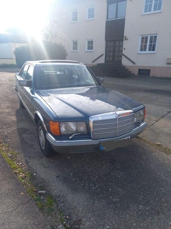 Blau Gebraucht 1984 Mercedes S280 Limousine | 3.100 € - Bild 1/4