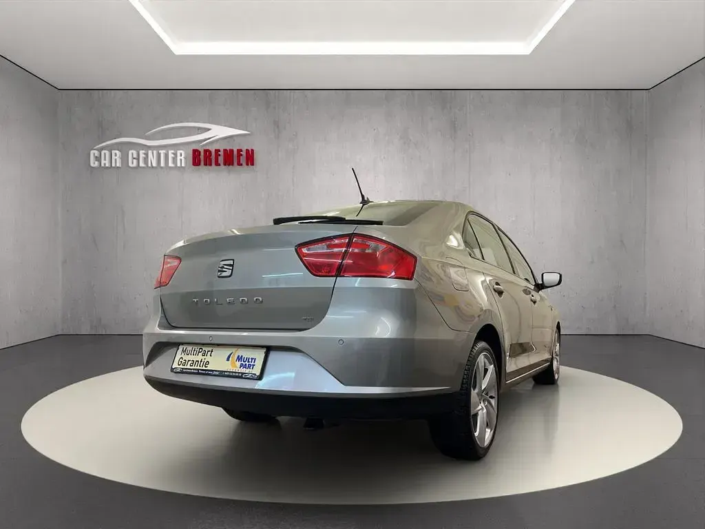 Gebraucht Seat Toledo Style 105 PS (77 kW) 2014 Braun Kleinwagen