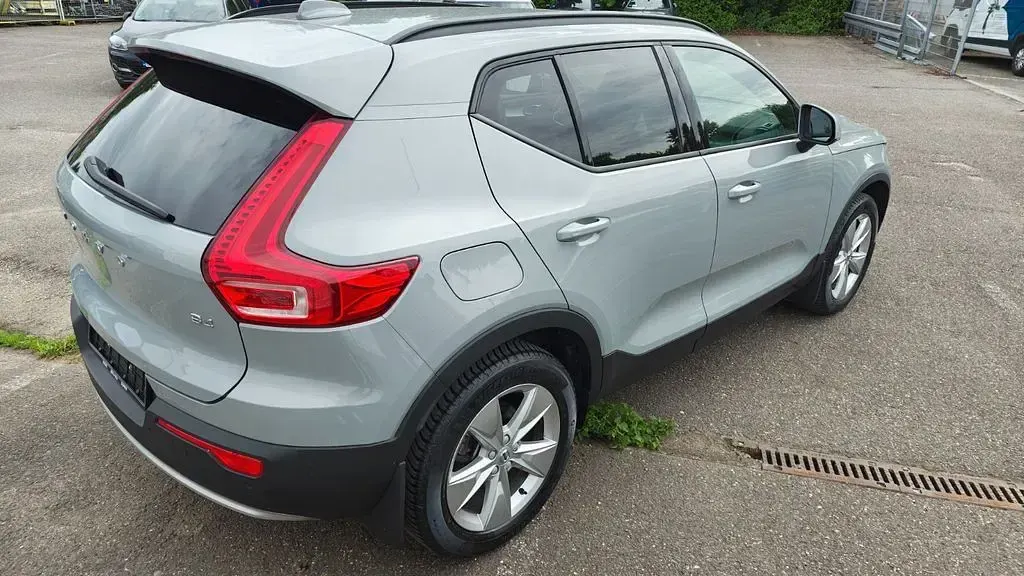 Gebraucht Volvo XC40 Core 197 PS (144 kW) 2024 Grau SUV