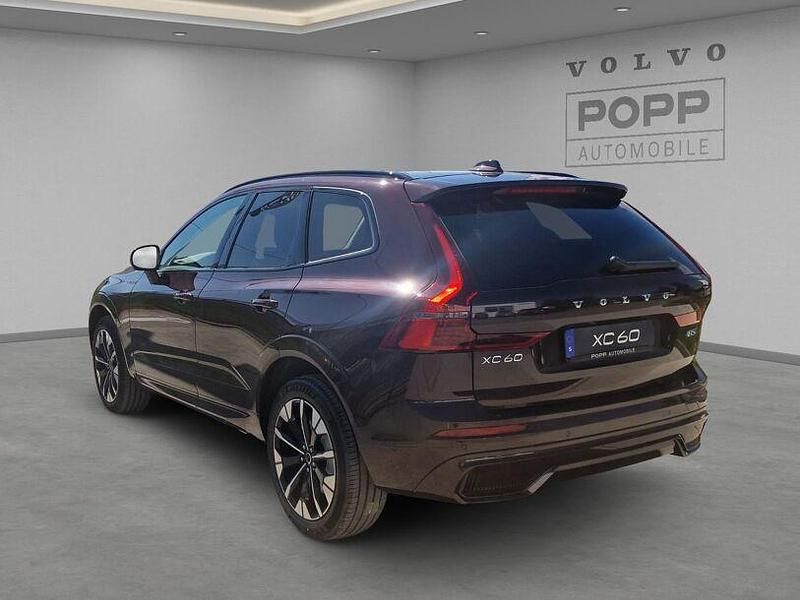 Gebraucht Volvo XC60 Plus 250 PS (183 kW) 2025 Mulberry red SUV