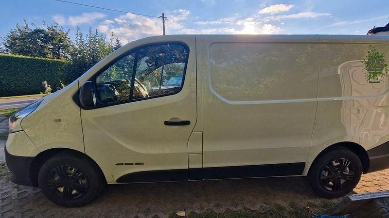 Weiß Gebraucht 2016 Renault Trafic Van | 7.799 € (Superpreis) - Bild 1/4