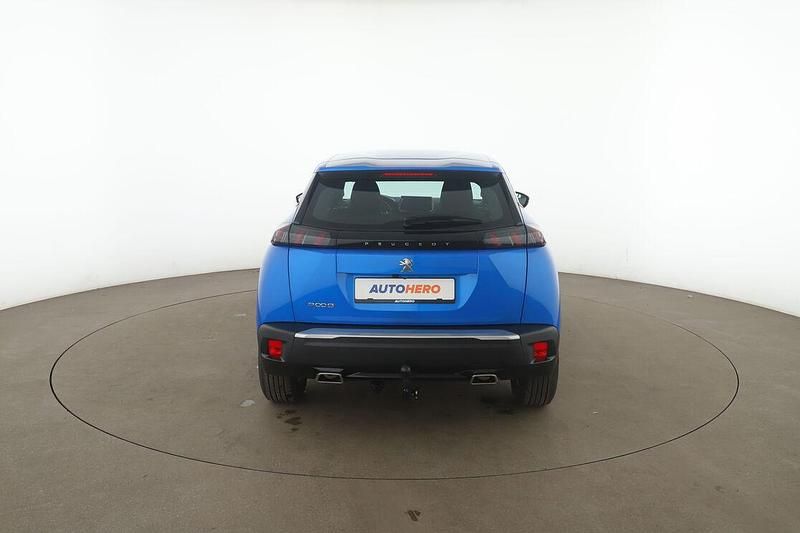 Gebraucht Peugeot 2008 Active 131 PS (96 kW) 2023 Blau SUV