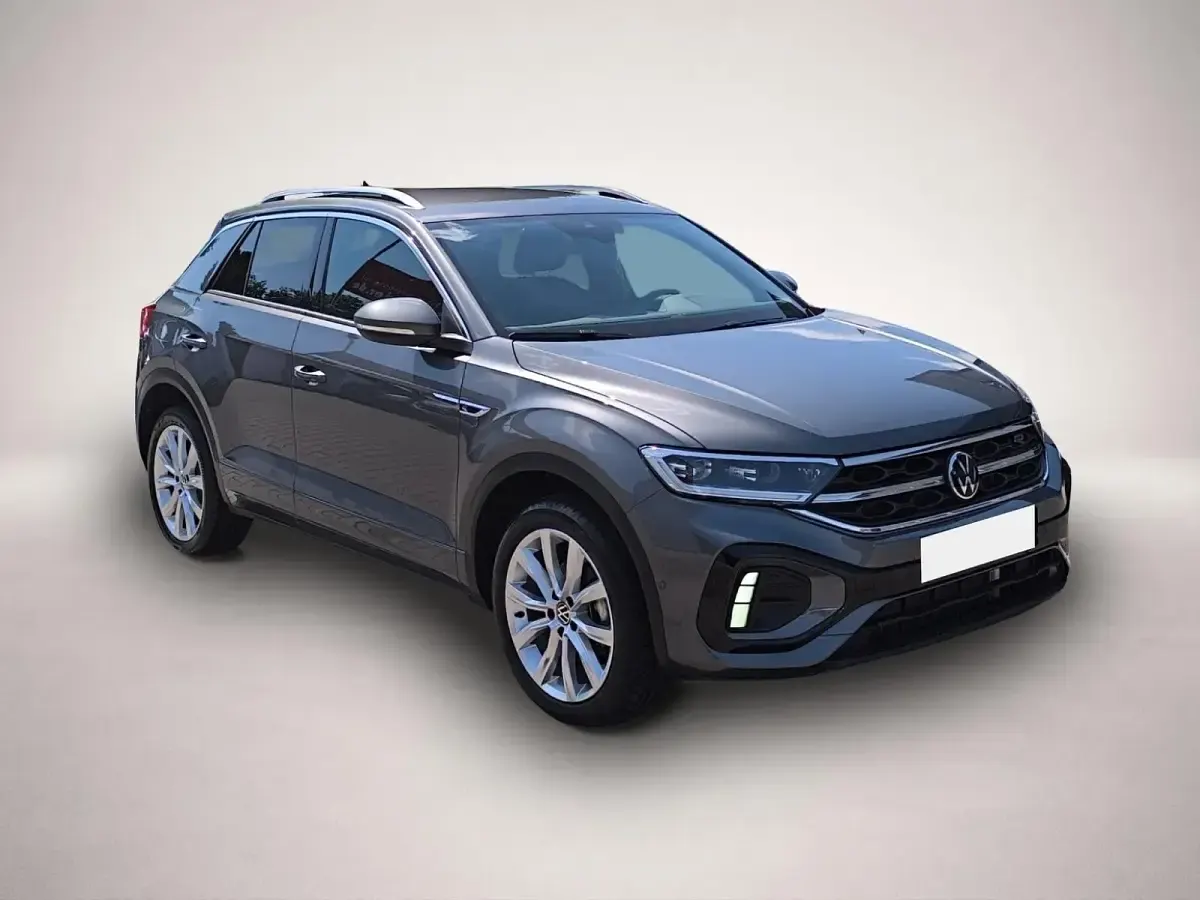 Gebraucht VW T-Roc R-line 150 PS (110 kW) 2025 Manufacturer SUV