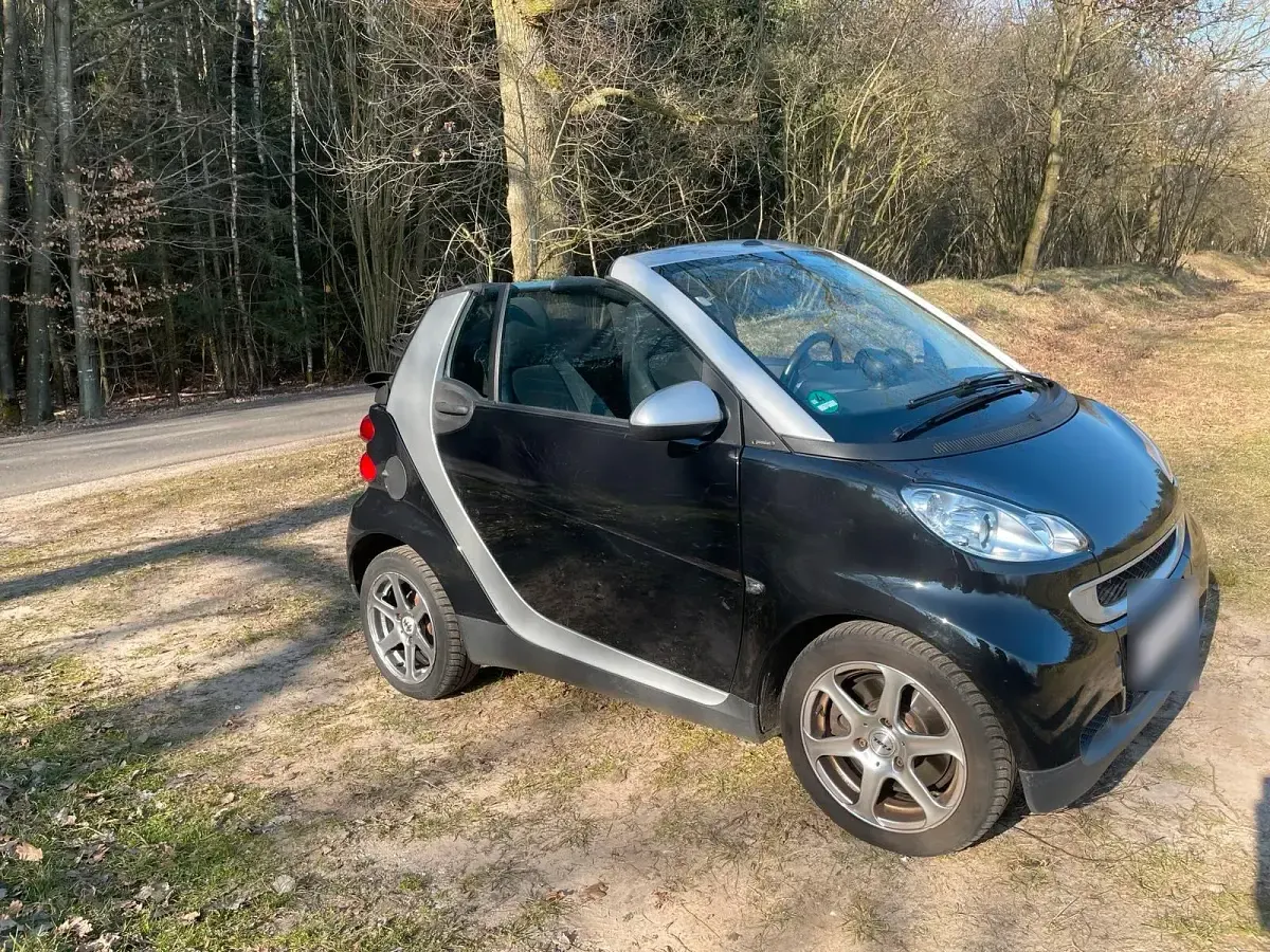 Gebraucht Smart ForTwo Cabrio 45 PS (33 kW) 2010 Schwarz Cabrio